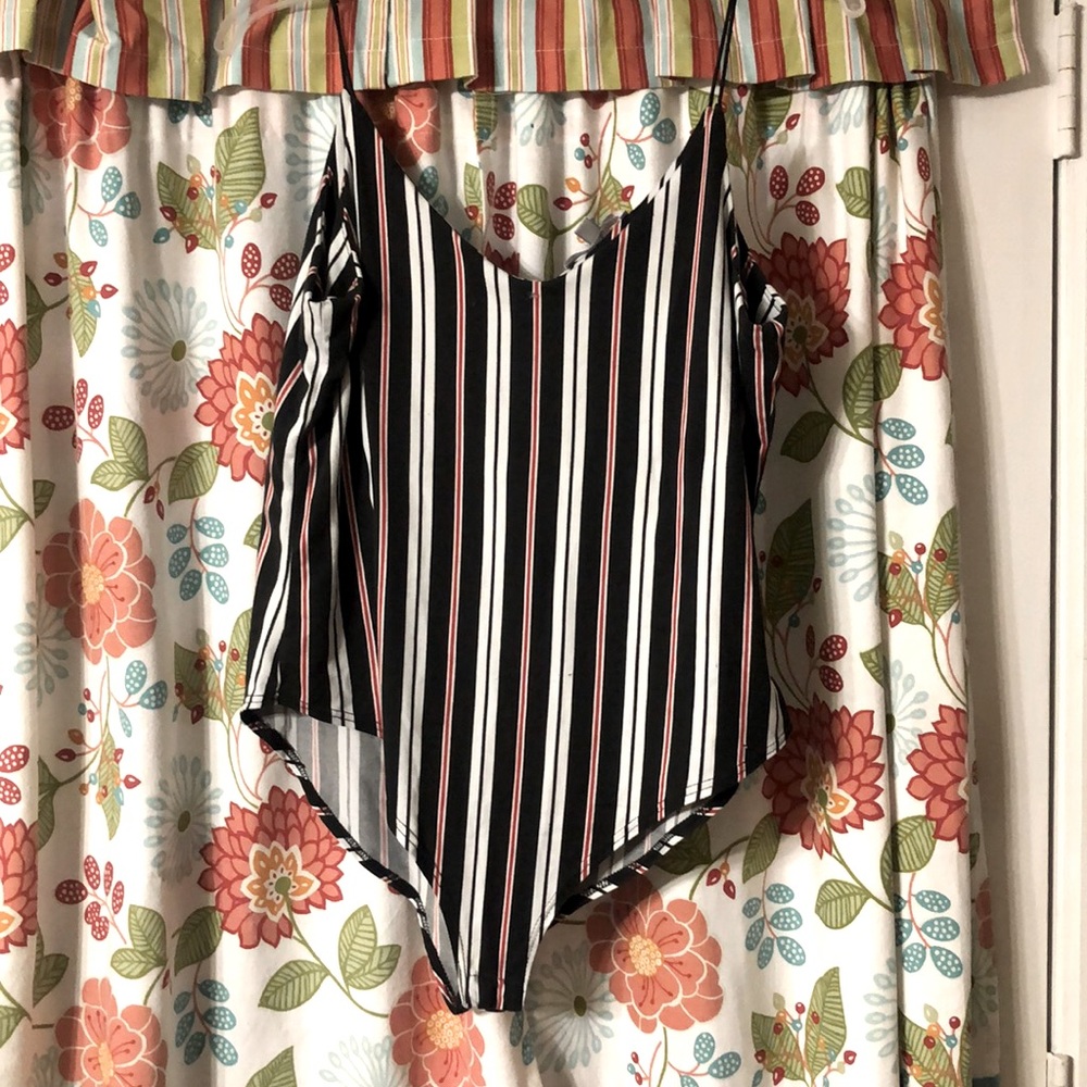 Stripe white,black and red blouse